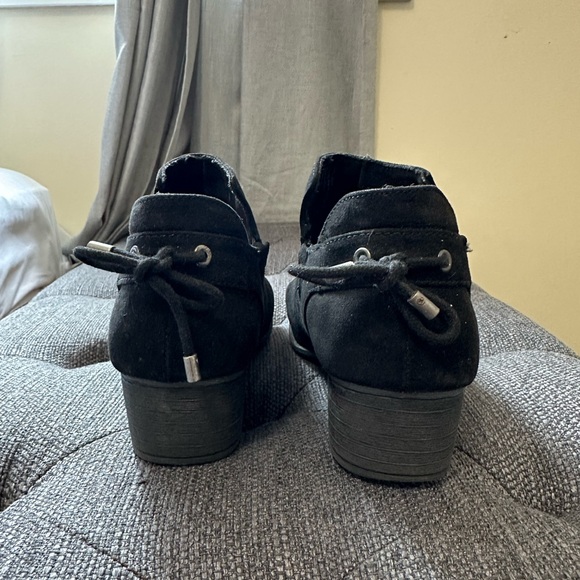 American Eagle black suede booties (US 5.5) - Picture 4 of 5